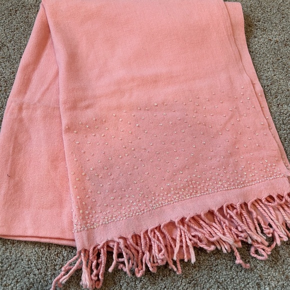 Baby/light pink 100 percent wool embellished scarf/wrap - Picture 1 of 10